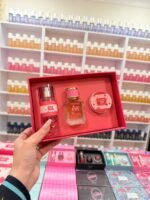 بوكس strawberry pound cake