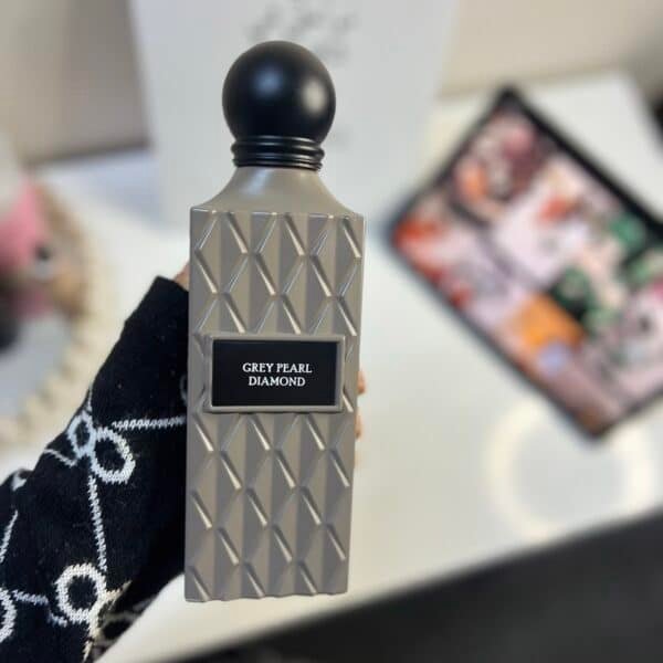 جراي دايمند اوتليت 100مل ✨